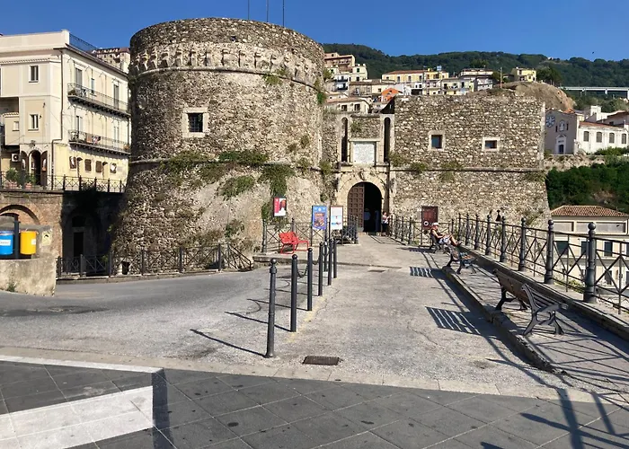 Residenza Ferdinando - 40m Dal Mare 皮佐