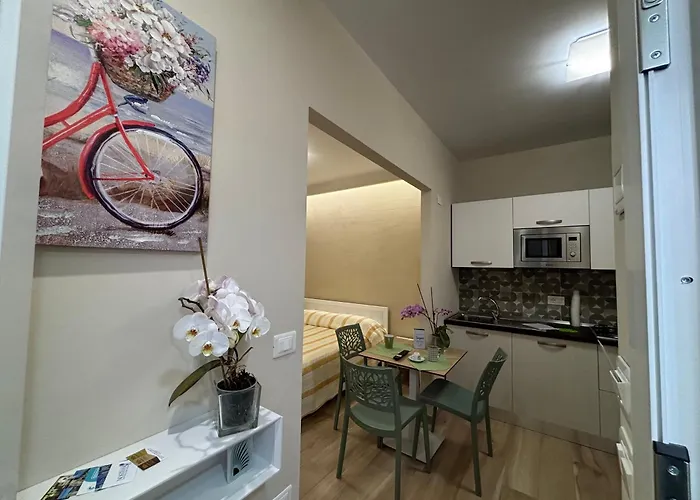 Residenza Ferdinando - 40m Dal Mare 皮佐