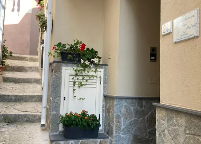 Residenza Ferdinando - 40m Dal Mare 皮佐